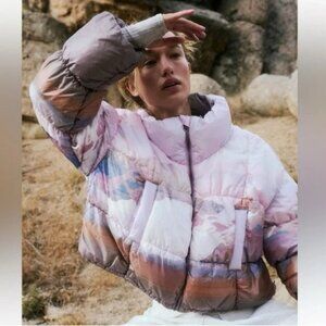 NEW FREE PEOPLE BUBBLE SHINE PUFFER COAT MOUNTAIN PRINT
